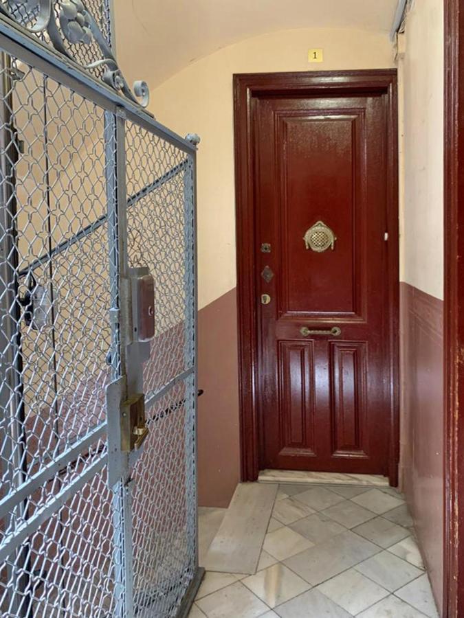 Newly Renovated Stylish Eixample - Great Location Barcelone Extérieur photo